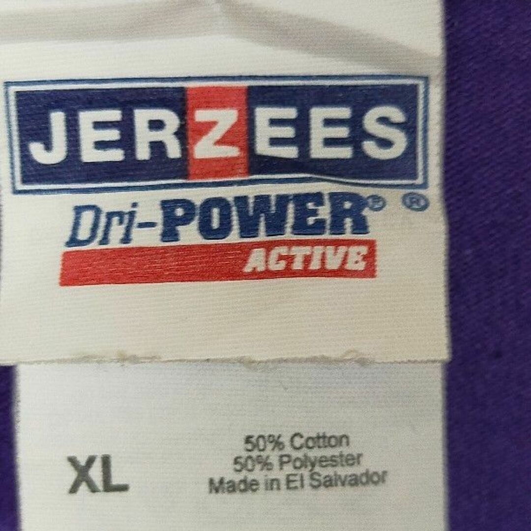 JERZEES(ジャージーズ)のジャージーズ　長袖Ｔシャツ　バスケ　チームロゴ　デカロゴ　バックロゴ　ゆるだぼ メンズのトップス(Tシャツ/カットソー(七分/長袖))の商品写真