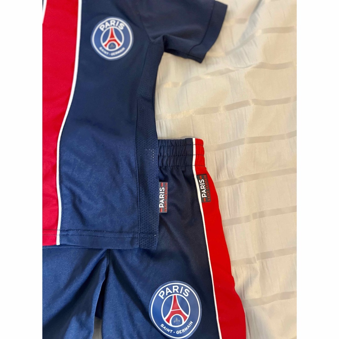 Paris Saint-Germain(パリサンジェルマン)のPSG パリサンジェルマン　オフィシャル　ウェア　80-100 キッズ/ベビー/マタニティのキッズ服男の子用(90cm~)(Tシャツ/カットソー)の商品写真