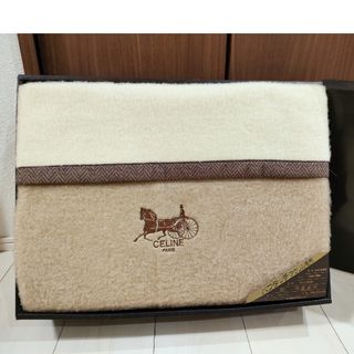 新品　CELINE　パフタッチ　アクリル　毛布