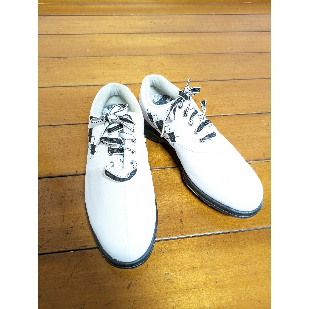 FootJoy(フットジョイ)のfootjoyフットジョイゴルフシューズ★シミあり★ スポーツ/アウトドアのゴルフ(シューズ)の商品写真