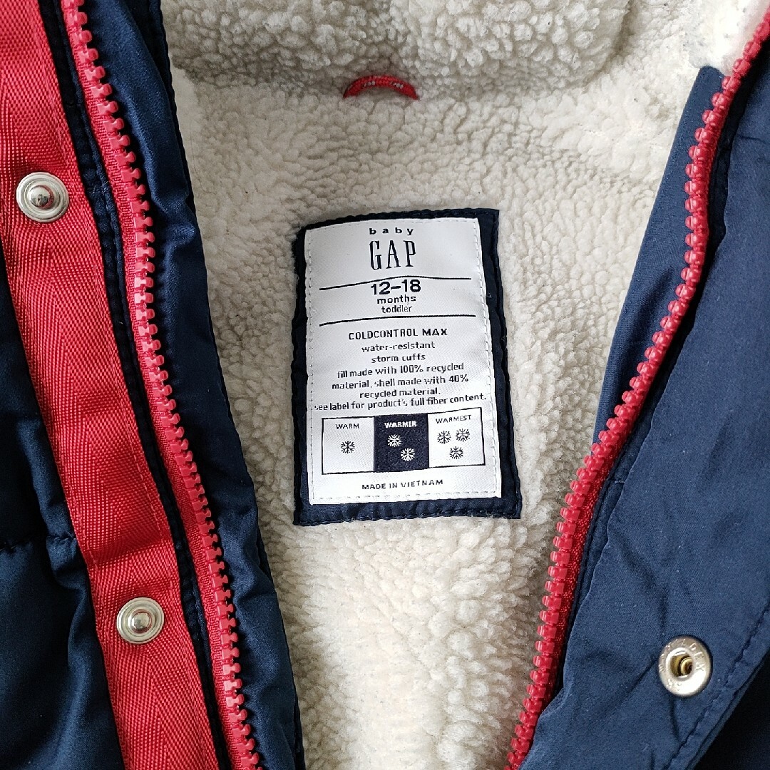 babyGAP(ベビーギャップ)のGAP ダウンコート キッズ/ベビー/マタニティのベビー服(~85cm)(ジャケット/コート)の商品写真