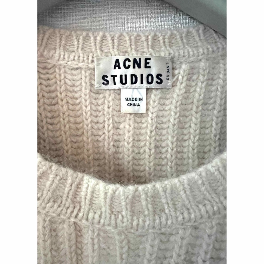 ACNE acne アクネ　ニット　セーター レディースのトップス(ニット/セーター)の商品写真