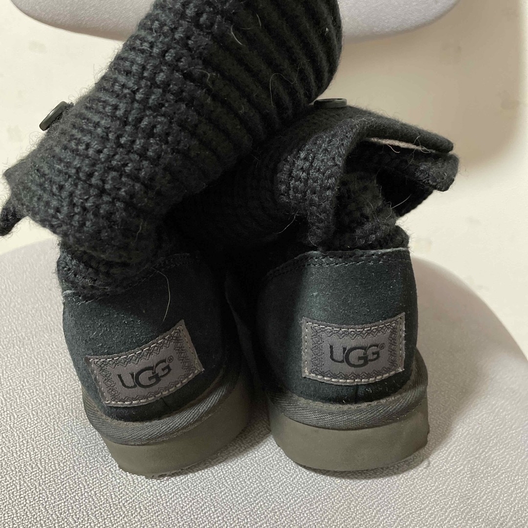 UGG(アグ)のUGGショート丈ニットブーツ24 レディースの靴/シューズ(ブーツ)の商品写真