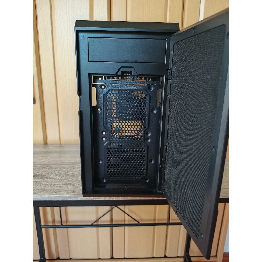 Antec P5 MicroATX　自作PCケース 2