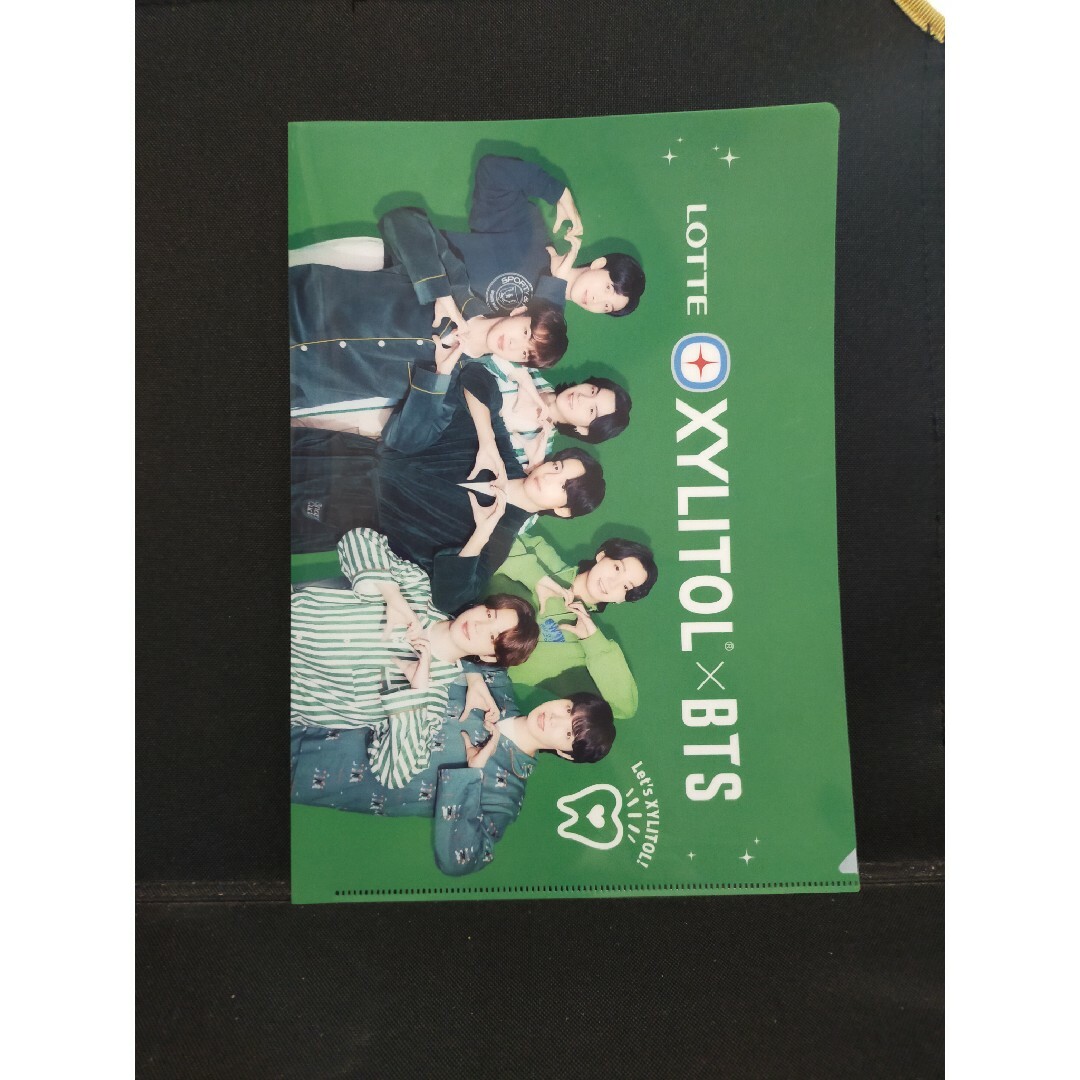 防弾少年団(BTS)(ボウダンショウネンダン)のBTS キシリトール クリアファイル 2枚セット エンタメ/ホビーのタレントグッズ(アイドルグッズ)の商品写真