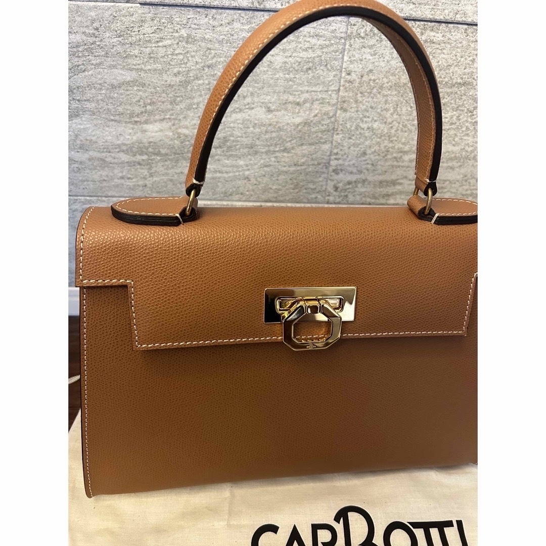 カルボッティエレナトープ本日お値下げ❗️CARBOTTI  カルボッティ　ELENA243 Taupe