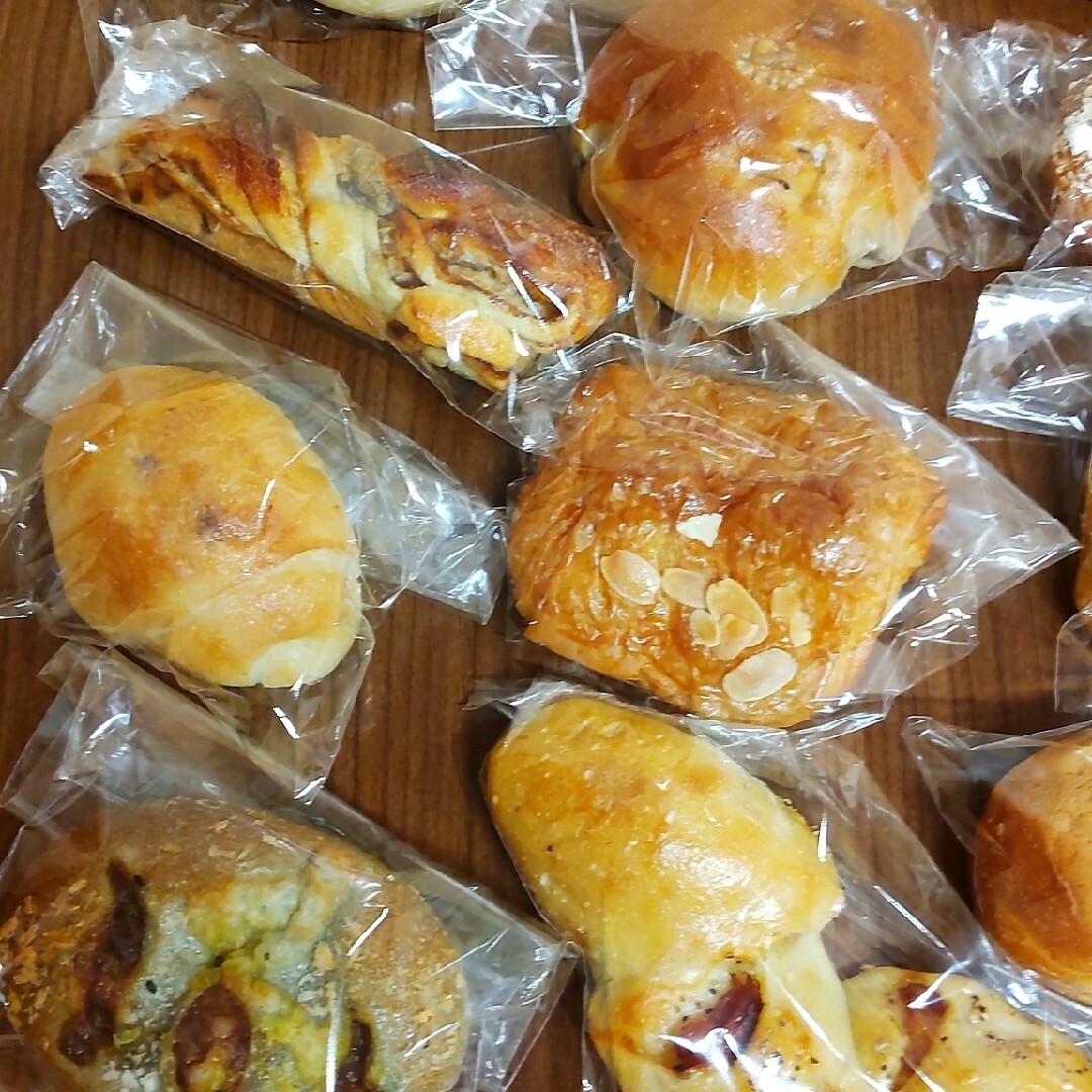 お買い得！パン詰め合わせ 食品/飲料/酒の食品(パン)の商品写真