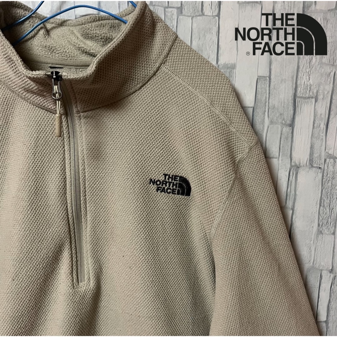 THE NORTH FACE(ザノースフェイス)のノースフェイス フリース ハーフジップ ベージュ×ブラック  刺繍ロゴ  メンズのジャケット/アウター(ブルゾン)の商品写真