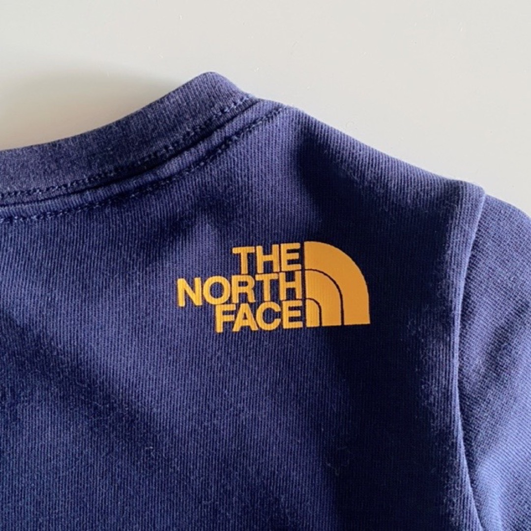 THE NORTH FACE(ザノースフェイス)のノースフェイス　ロングスリーブシレトコトコティー　長袖　Tシャツ　ネイビー　80 キッズ/ベビー/マタニティのベビー服(~85cm)(Ｔシャツ)の商品写真