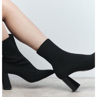 ZARA(ブーツ)のフリマアイテム一覧 ZARA(ブーツ)のフリマアイテム一覧