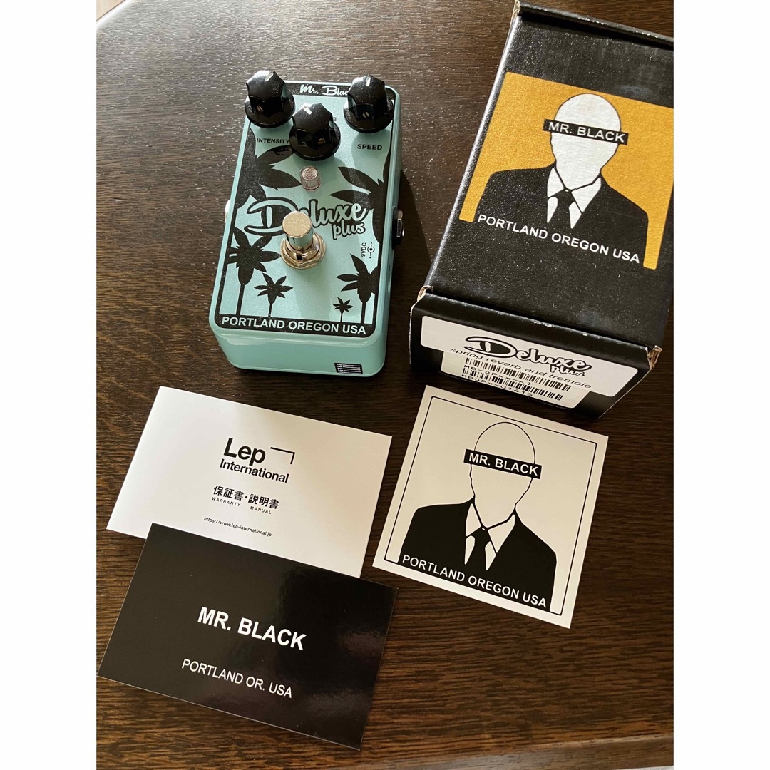Mr.Black Deluxe Plus トレモロ+リバーブ 2in1