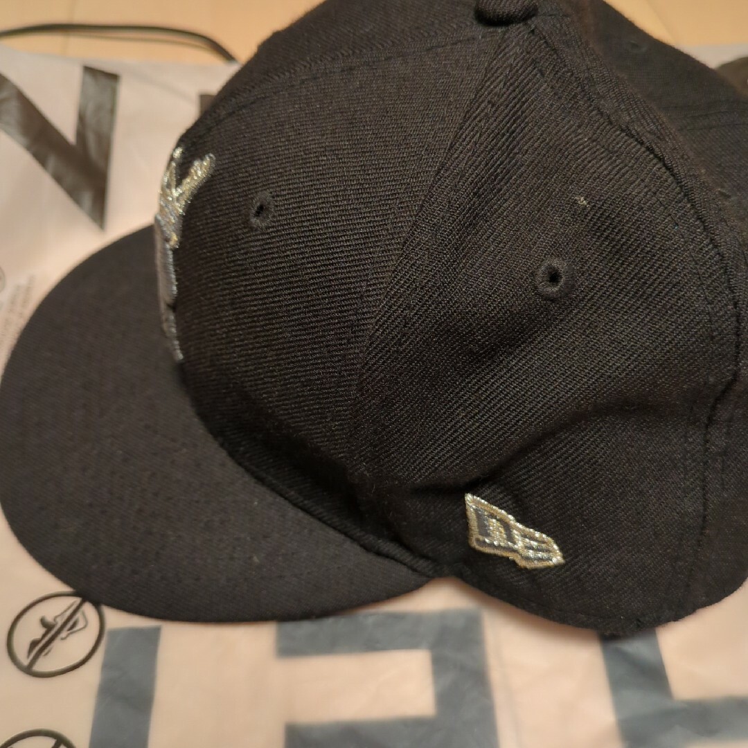 NEW ERA(ニューエラー)のNEW ERA　キャップ　59.6㌢ メンズの帽子(その他)の商品写真
