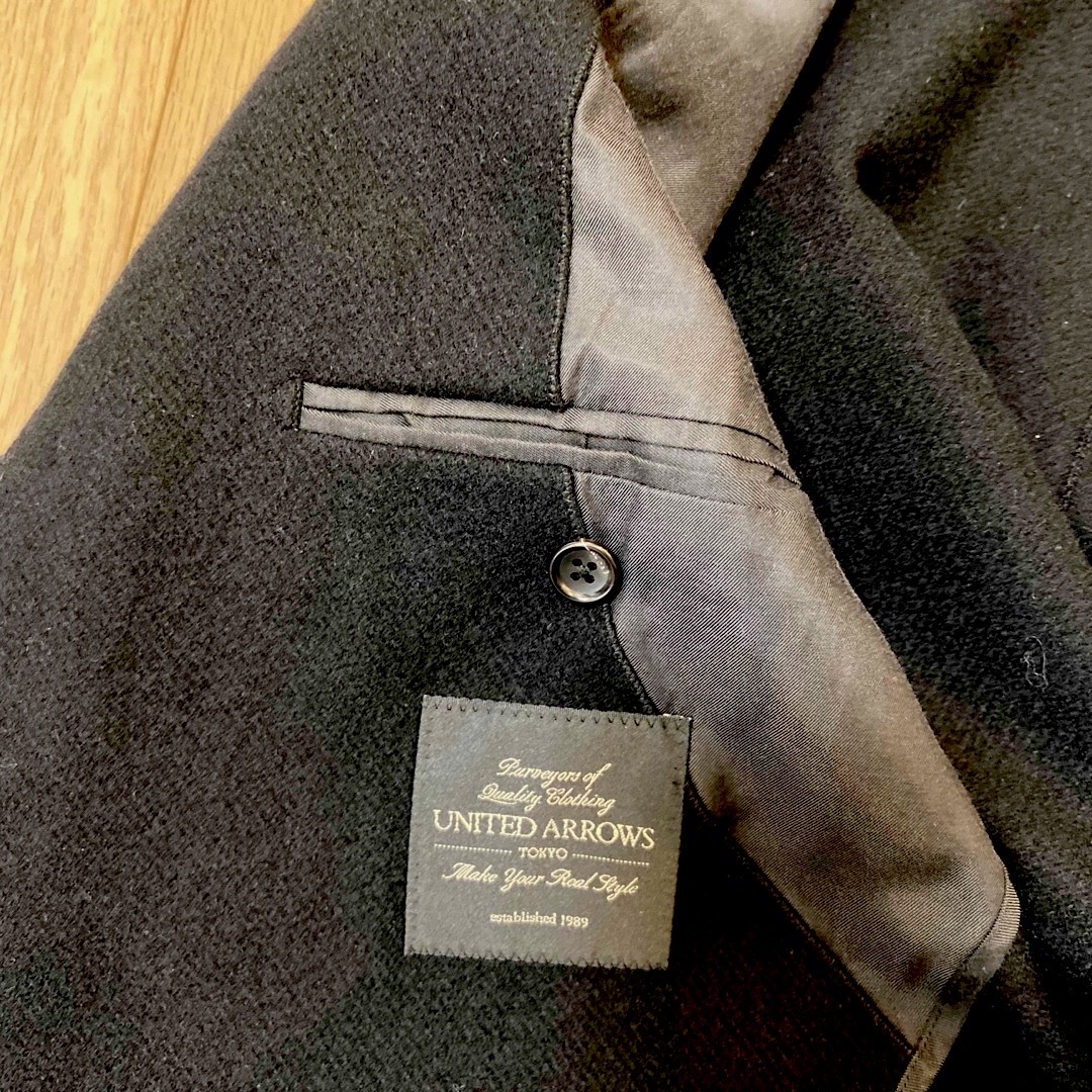 UNITED ARROWS(ユナイテッドアローズ)のユナイテッドアローズ  チェスターコート　M 黒　ジャケット　パンツ　スーツにも メンズのジャケット/アウター(チェスターコート)の商品写真