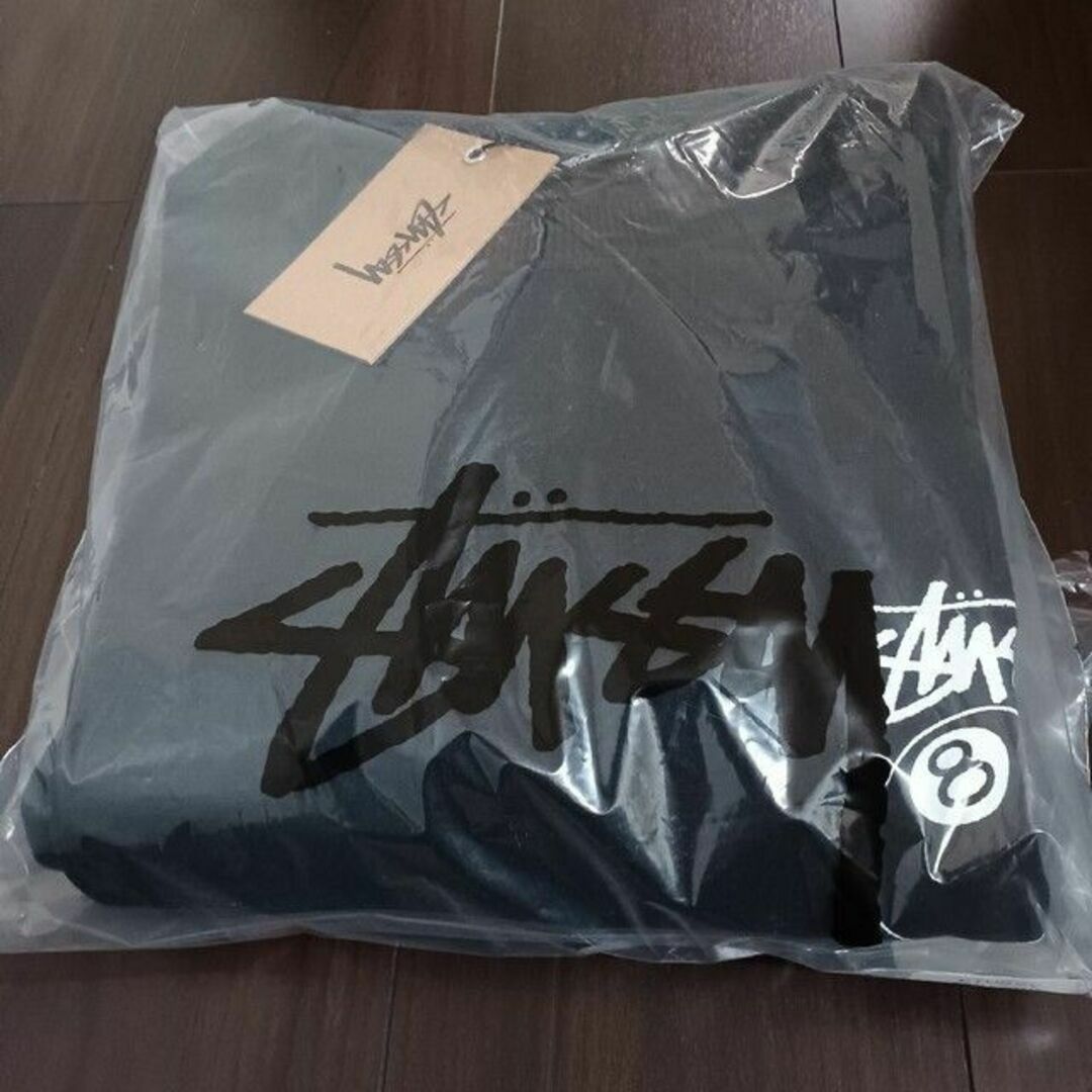 ❗新品❗ ✨即完売モデル✨ stussy 8ボール バックプリント スウェット