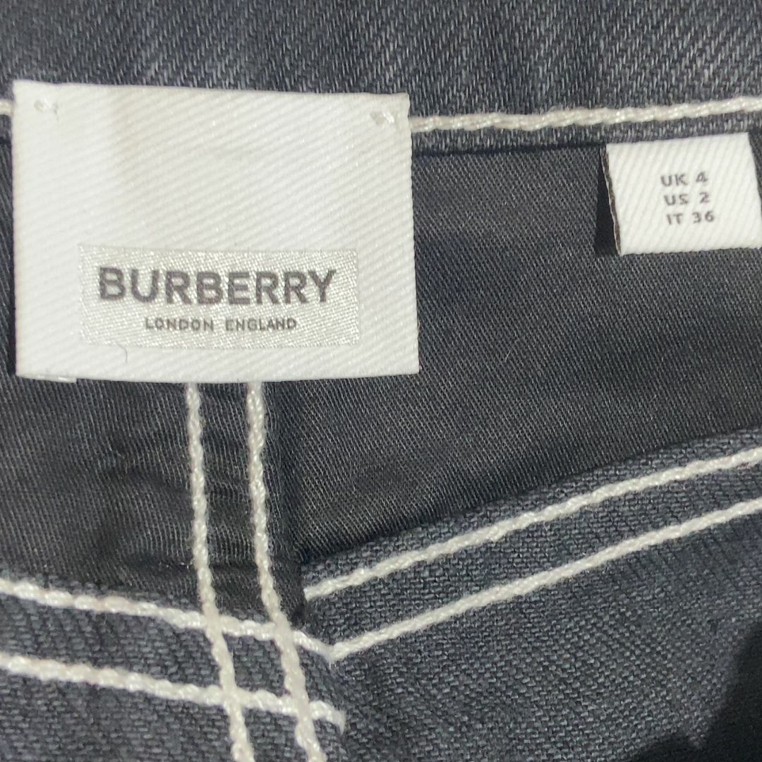 BURBERRY(バーバリー)の【Burberry】デニムスカート（Sサイズ） レディースのスカート(ミニスカート)の商品写真