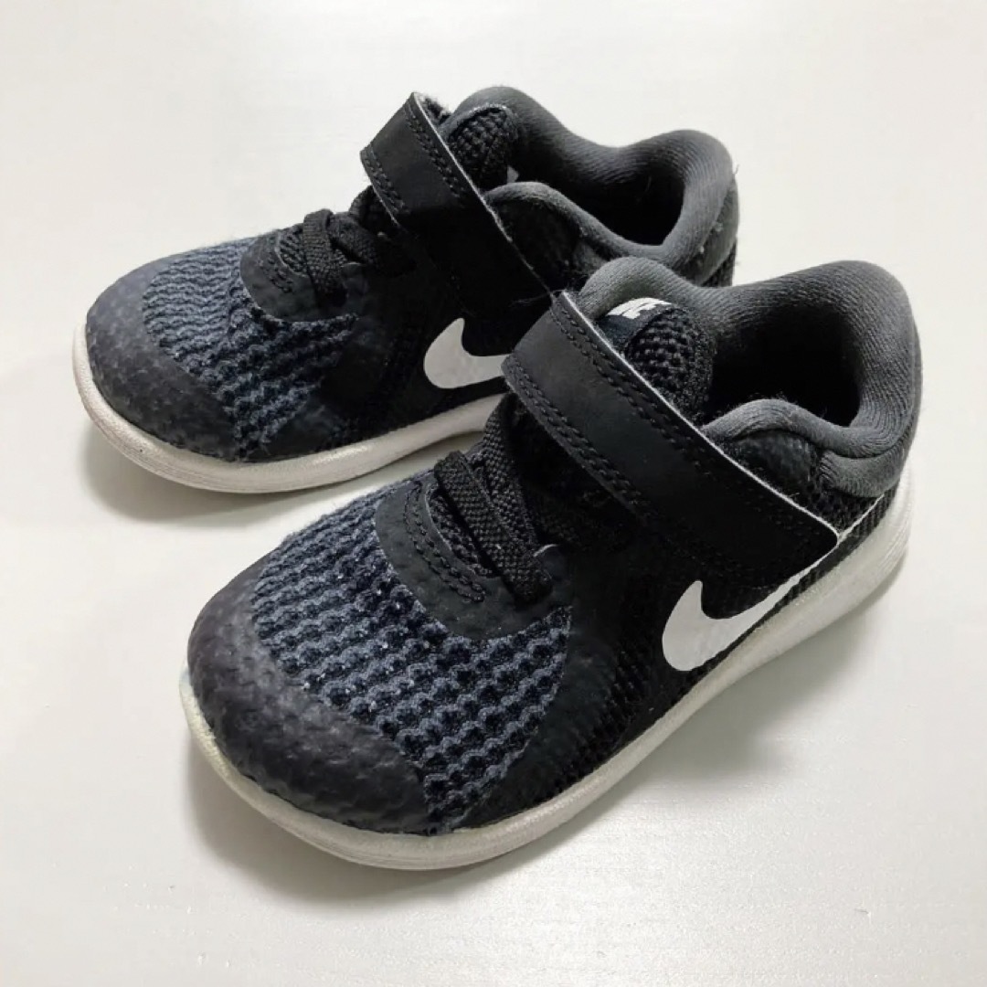 NIKE(ナイキ)のナイキ レボリューション 4 TDV キッズ スニーカー 13㎝ 7c キッズ/ベビー/マタニティのベビー靴/シューズ(~14cm)(スニーカー)の商品写真