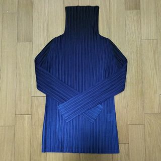 PLEATS PLEASE ISSEY MIYAKE - プリーツプリーズ 長袖カットソー 3 L