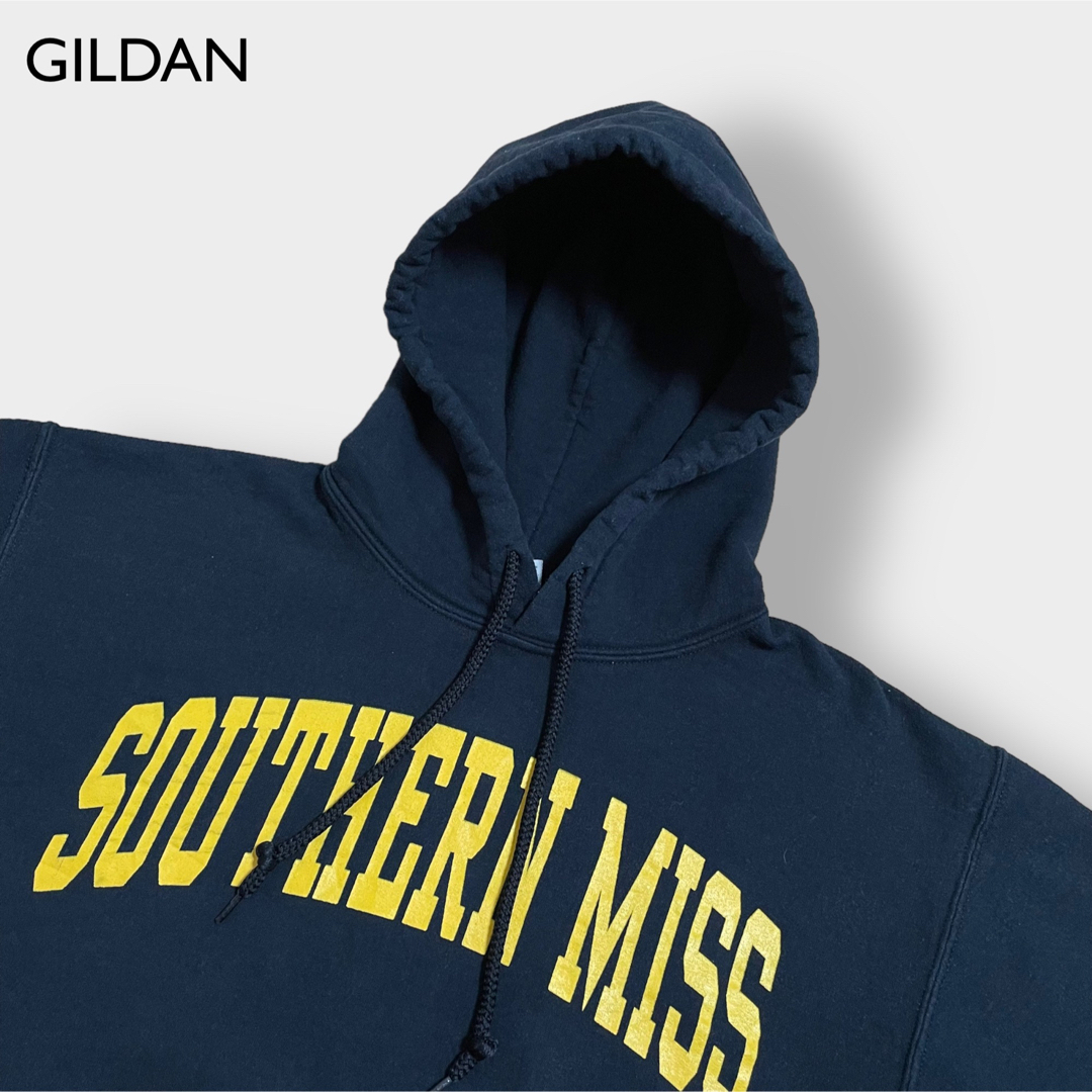 GILDAN(ギルタン)のGILDAN カレッジロゴ  パーカー フーディー  プルオーバー スウェット メンズのトップス(パーカー)の商品写真