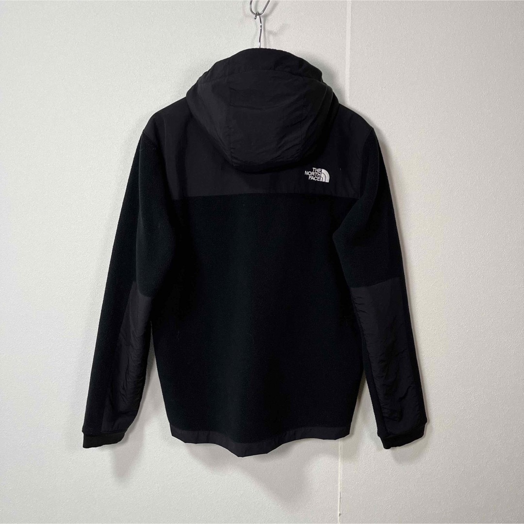 THE NORTH FACE(ザノースフェイス)のUSA規格ノースフェイス　デナリジャケット　フーディー　M メンズのジャケット/アウター(マウンテンパーカー)の商品写真