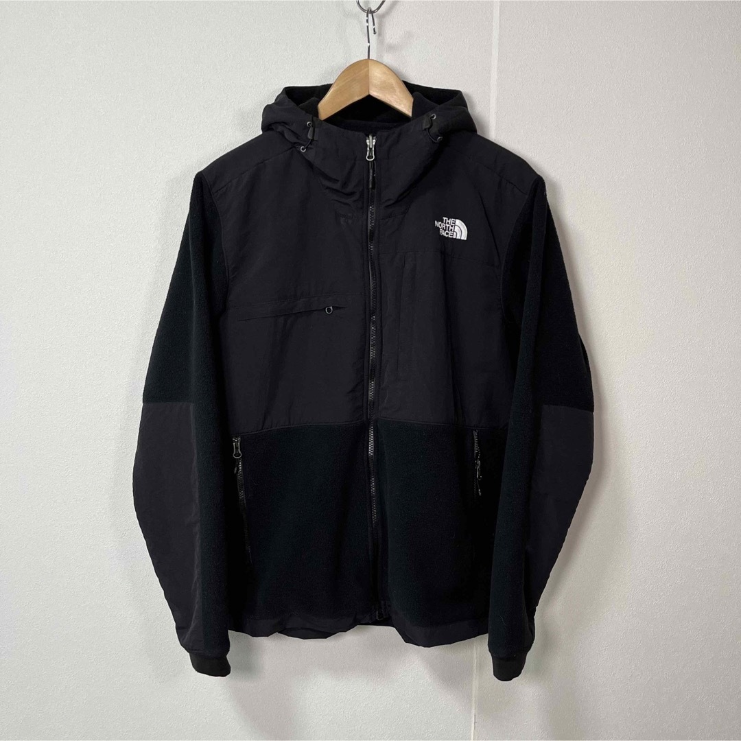 THE NORTH FACE(ザノースフェイス)のUSA規格ノースフェイス　デナリジャケット　フーディー　M メンズのジャケット/アウター(マウンテンパーカー)の商品写真