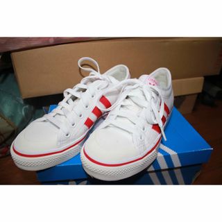 アディダス(adidas)のadidas スニーカー(スニーカー)