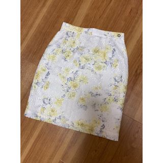 ミッシュマッシュ(MISCH MASCH)のミッシュマッシュ　花柄スカート　レース　黄色　イエロー(ひざ丈スカート)