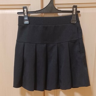 ユニクロ(UNIQLO)の黒スカート(スカート)