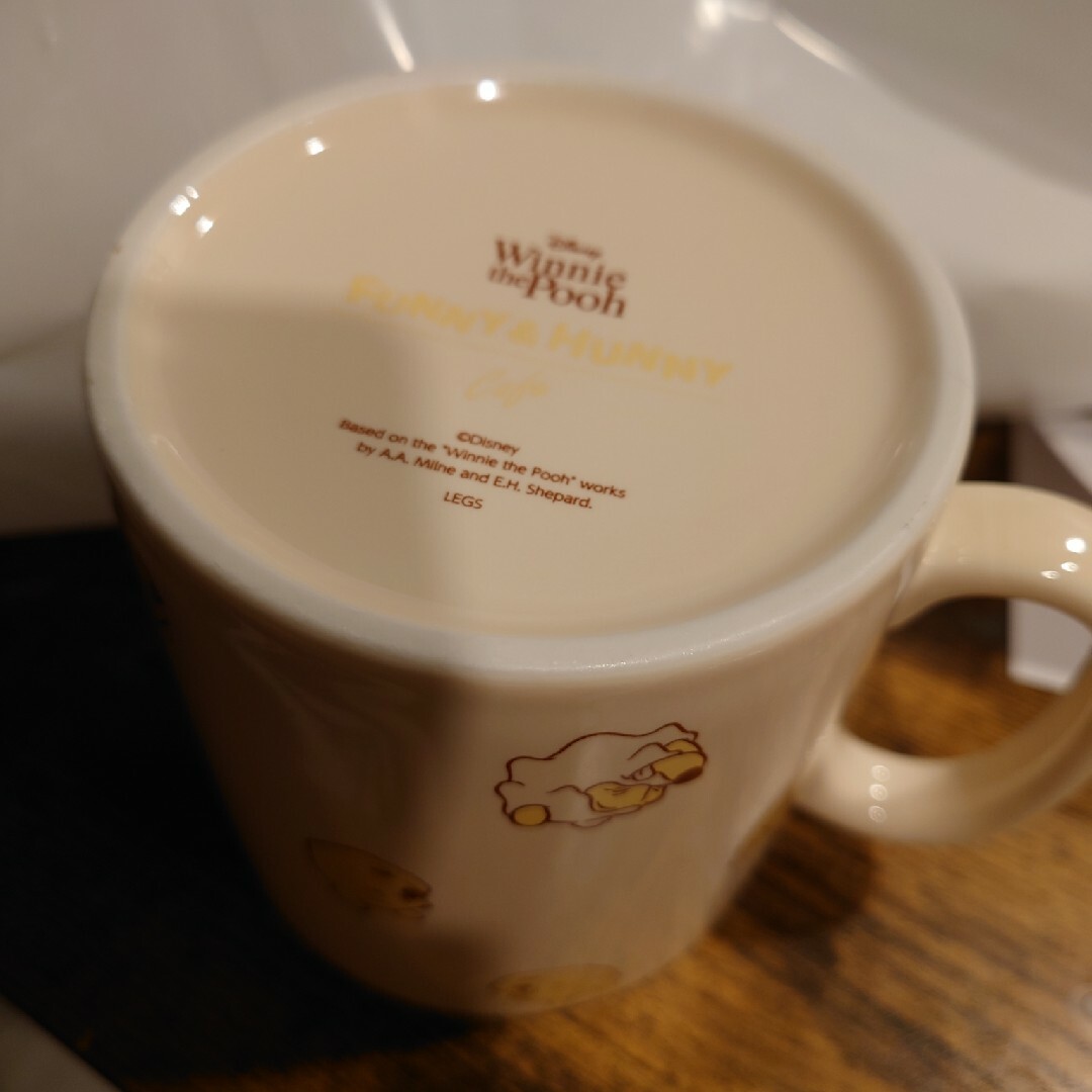 くまのプーさん(クマノプーサン)のOH MY CAFE TOKYO プーさんカフェマグカップ エンタメ/ホビーのおもちゃ/ぬいぐるみ(キャラクターグッズ)の商品写真