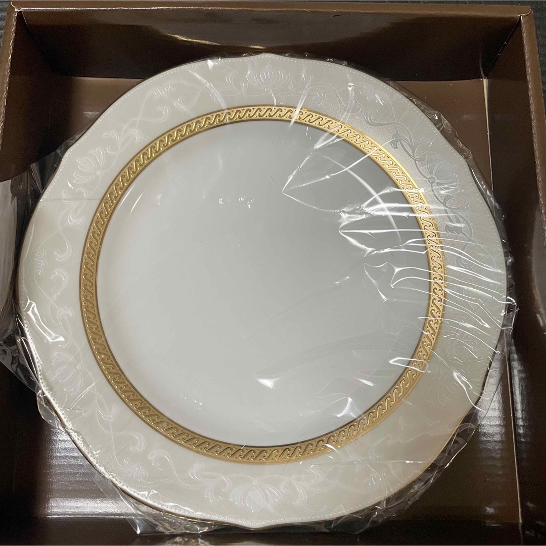 Noritake(ノリタケ)の【新品】Noritake ノリタケ プレート 皿 2枚セット 23cm インテリア/住まい/日用品のキッチン/食器(食器)の商品写真