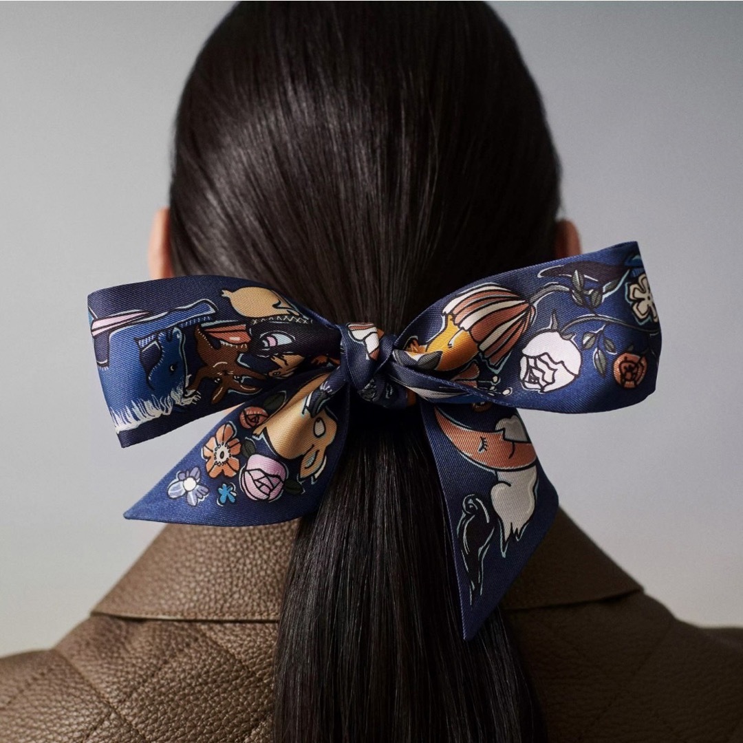 Hermes - 新品・2023AW エルメス ツイリー 千と一のウサギ マリン