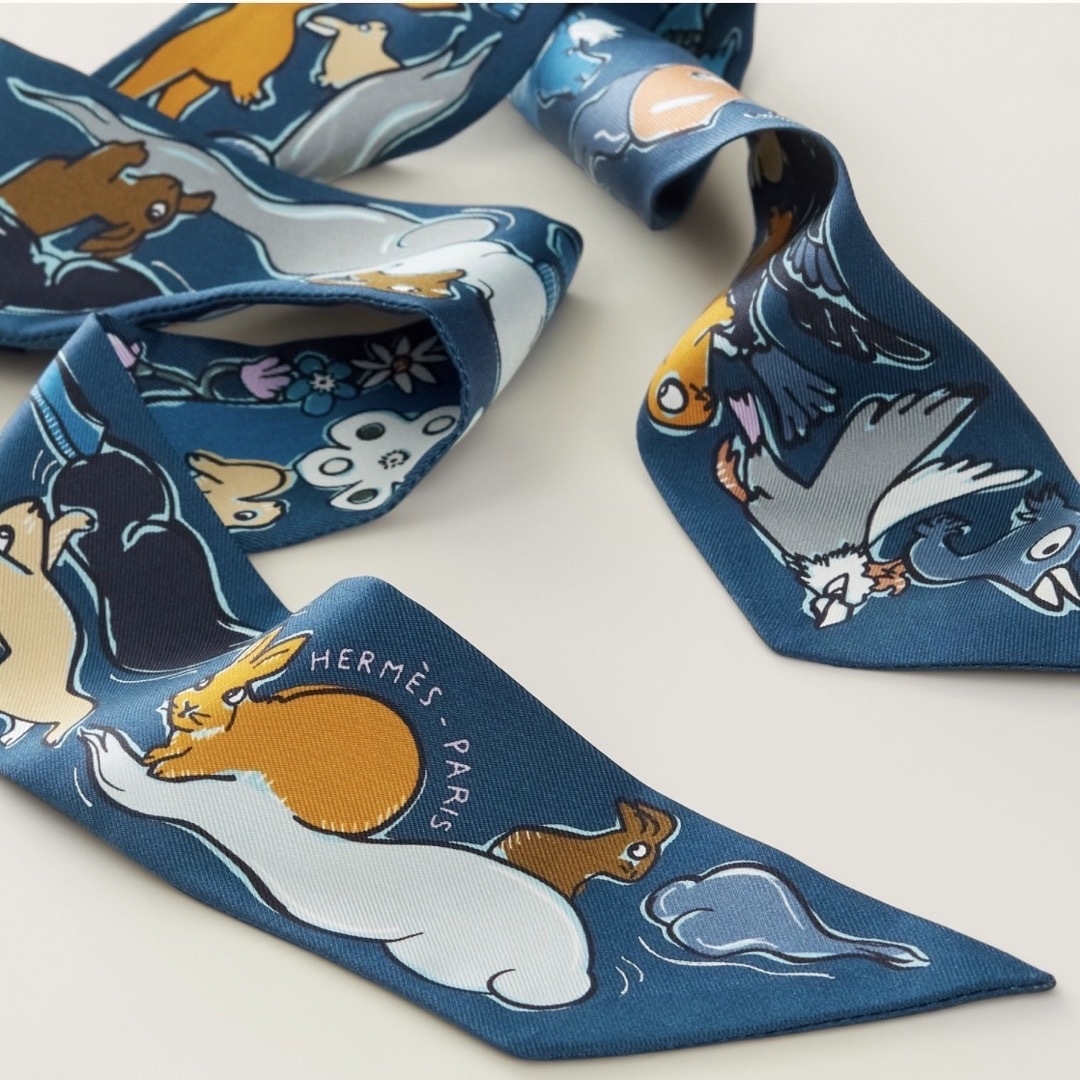 Hermes - 新品・2023AW エルメス ツイリー 千と一のウサギ マリン