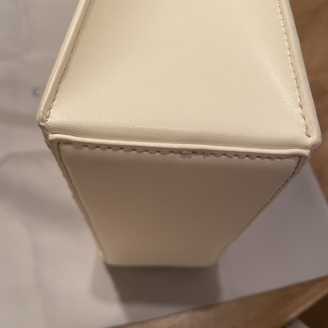 Charles and Keith(チャールズアンドキース)のチャールズアンドキース　ショルダー レディースのバッグ(ショルダーバッグ)の商品写真