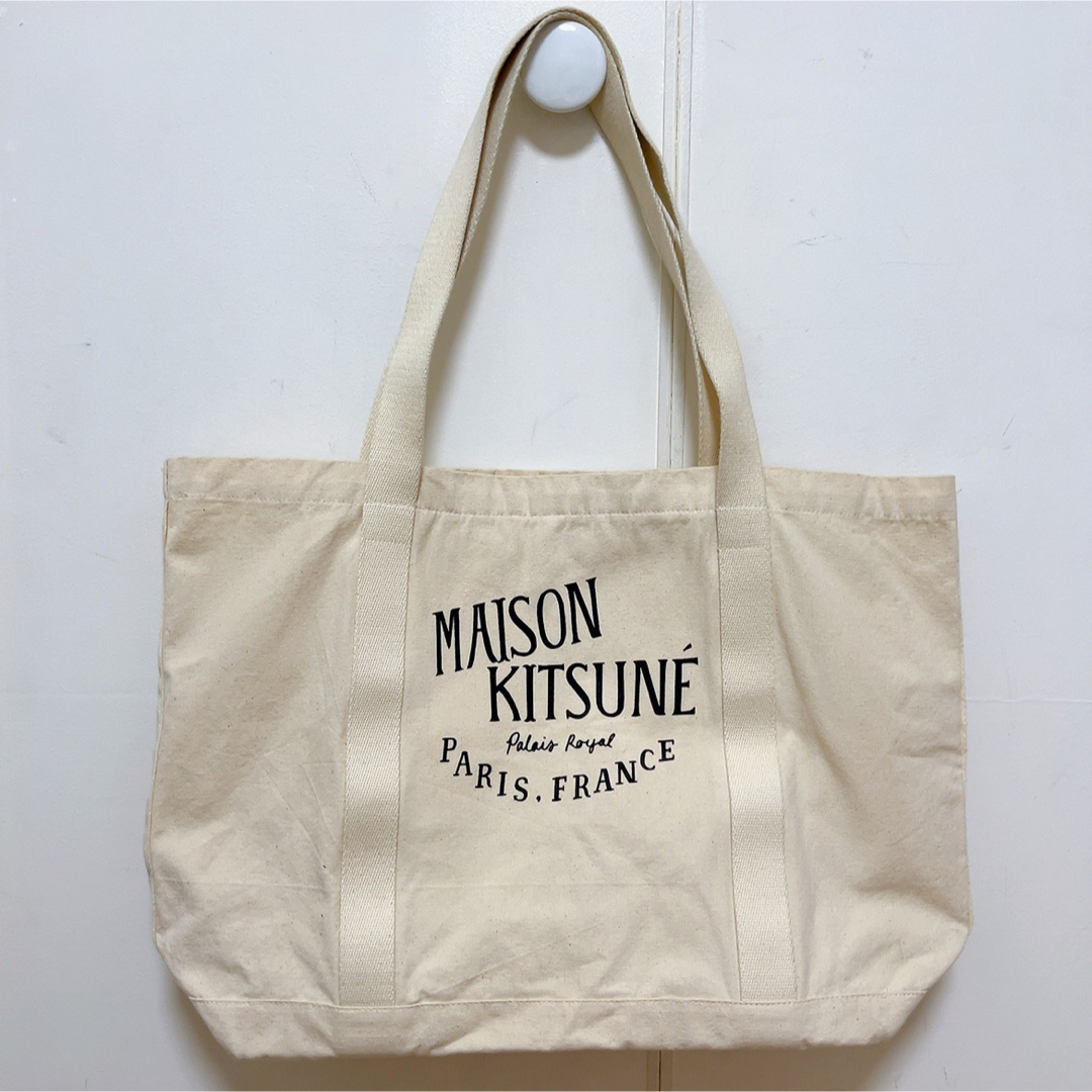 MAISON KITSUNE'(メゾンキツネ)のMAISON KITSUNÉ メゾンキツネ　キャンバストートバッグ レディースのバッグ(トートバッグ)の商品写真