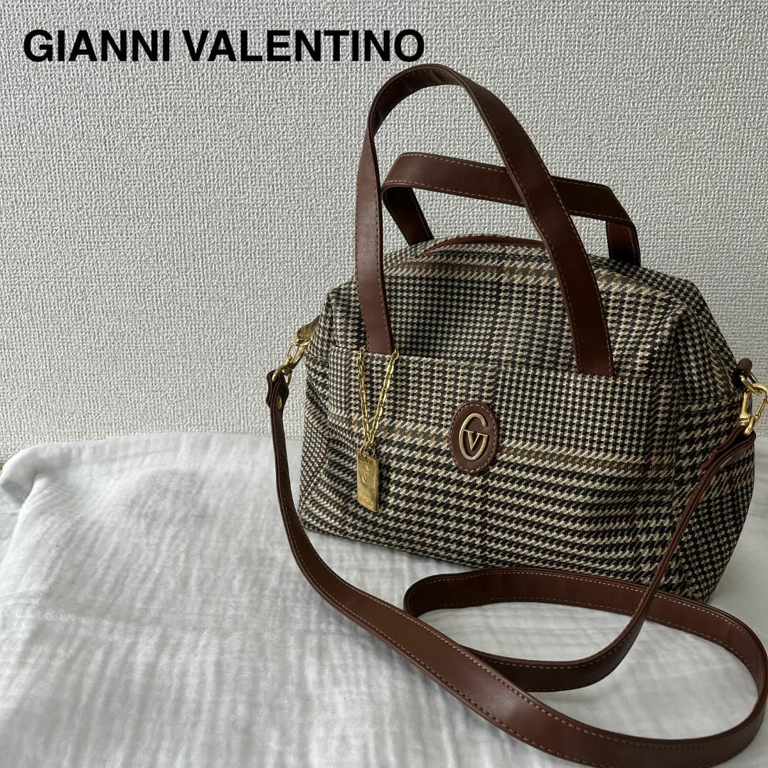 美品✨GIANNI VALENTINOバレンチノショルダーバッグハンドバッグ