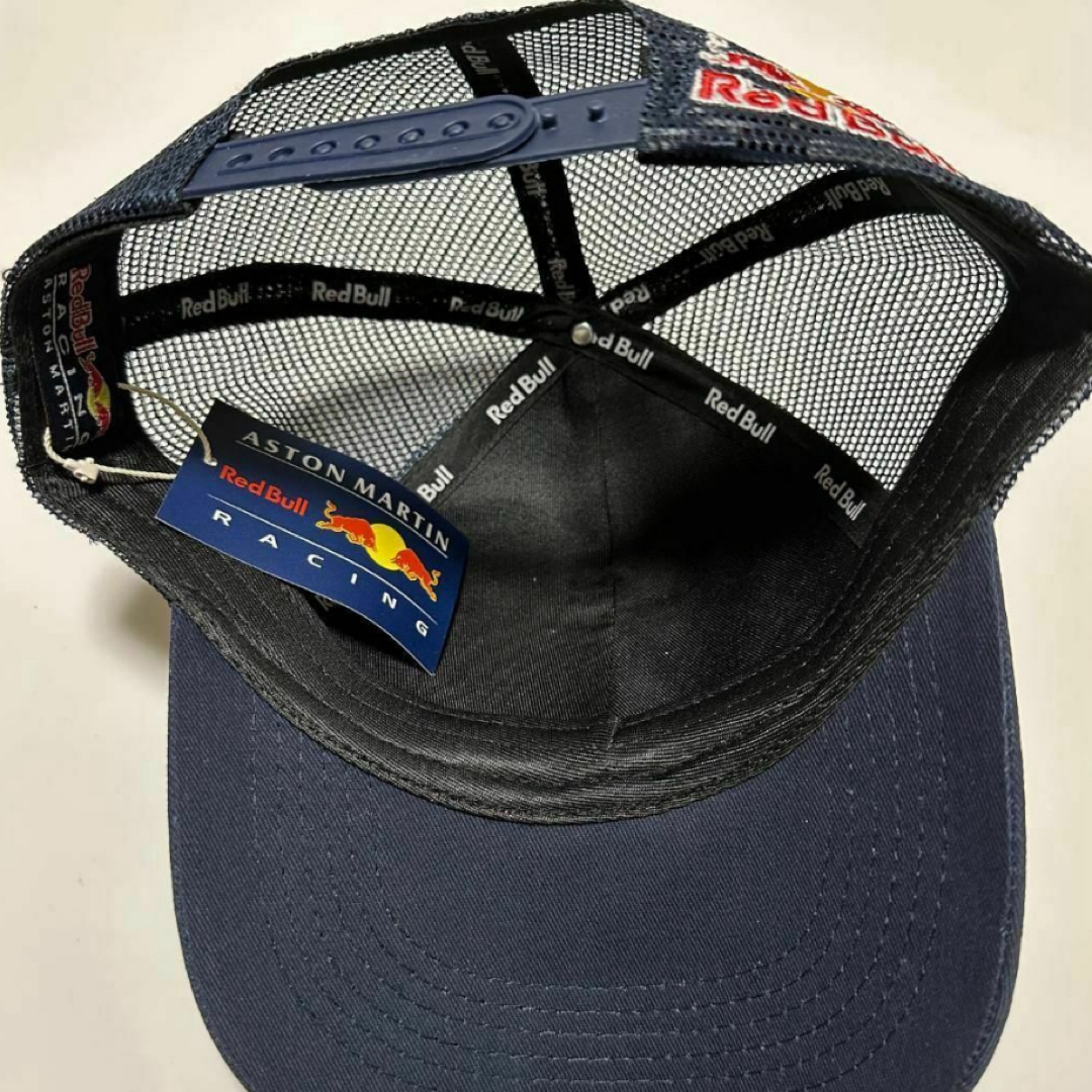 Red Bull(レッドブル)のAston Martin Red Bull cap navy color メンズの帽子(キャップ)の商品写真