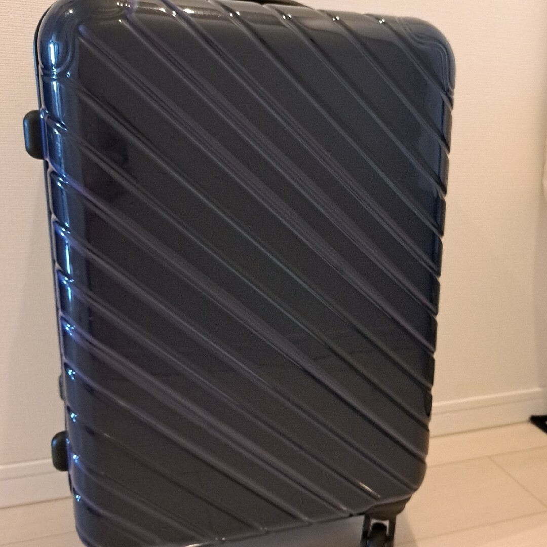 スーツケース　紺色