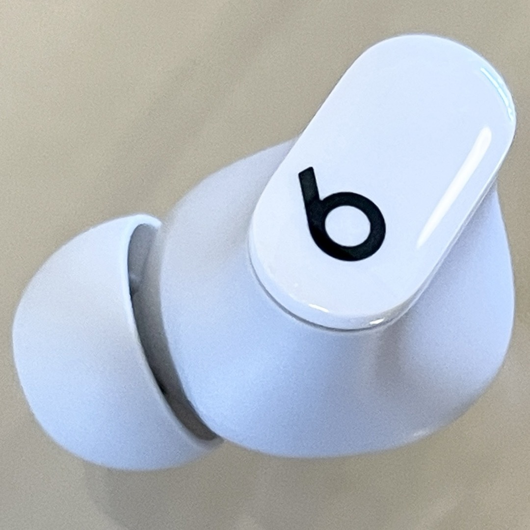 Beats by Dr Dre - 国内正規品☆美品☆Beats Studio Buds ホワイト左耳 ...