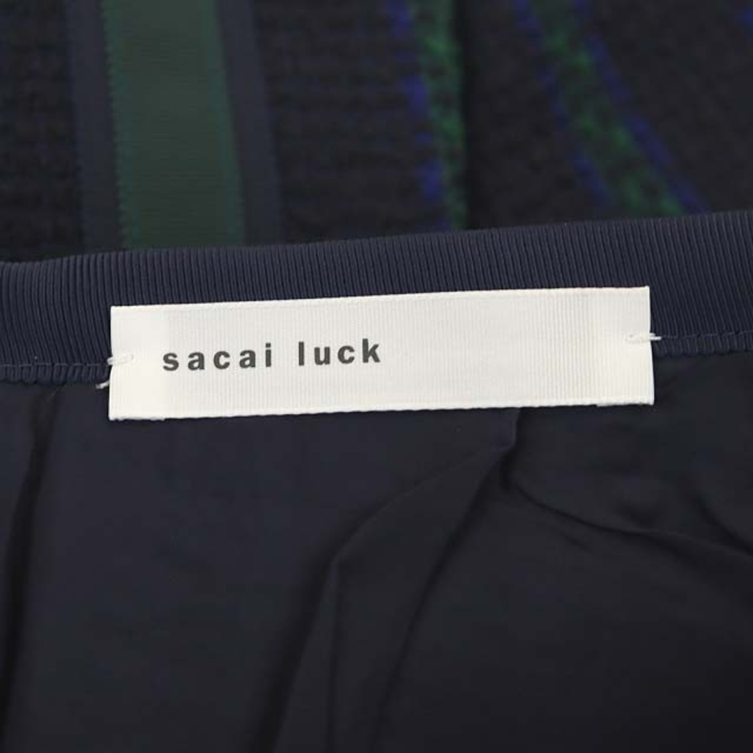 sacai luck(サカイラック)のサカイラック ミニスカート ボックスプリーツ ストライプ 1 黒 緑 青 レディースのスカート(ミニスカート)の商品写真