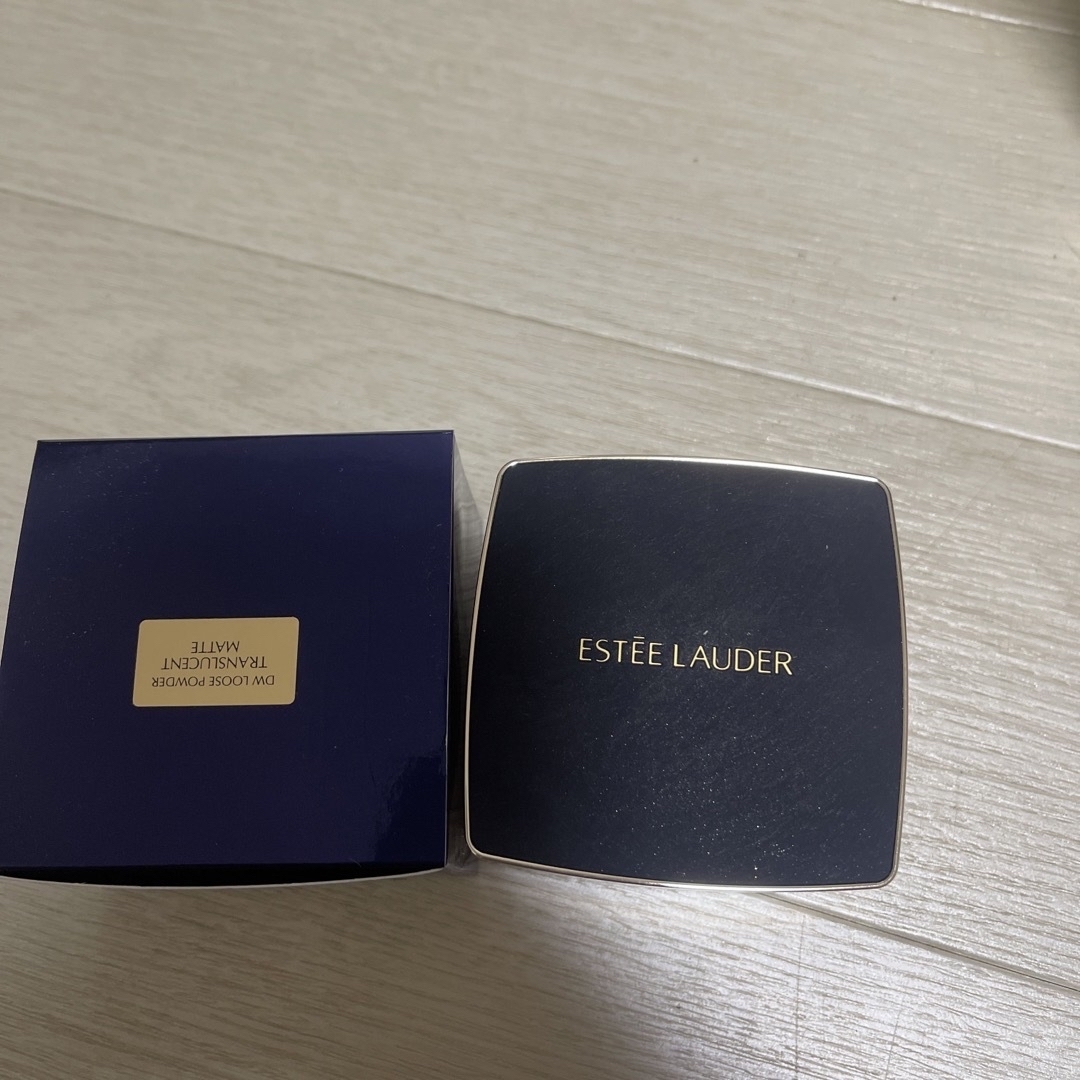 Estee Lauder(エスティローダー)のエスティローダーパウダー コスメ/美容のベースメイク/化粧品(フェイスパウダー)の商品写真