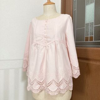 エニィスィス(anySiS)のany sis★新品★刺繍カットソー(カットソー(長袖/七分))