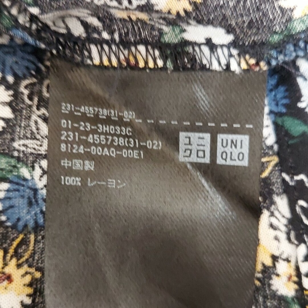 UNIQLO(ユニクロ)のUNIQLO　花柄シャツ レディースのトップス(シャツ/ブラウス(長袖/七分))の商品写真