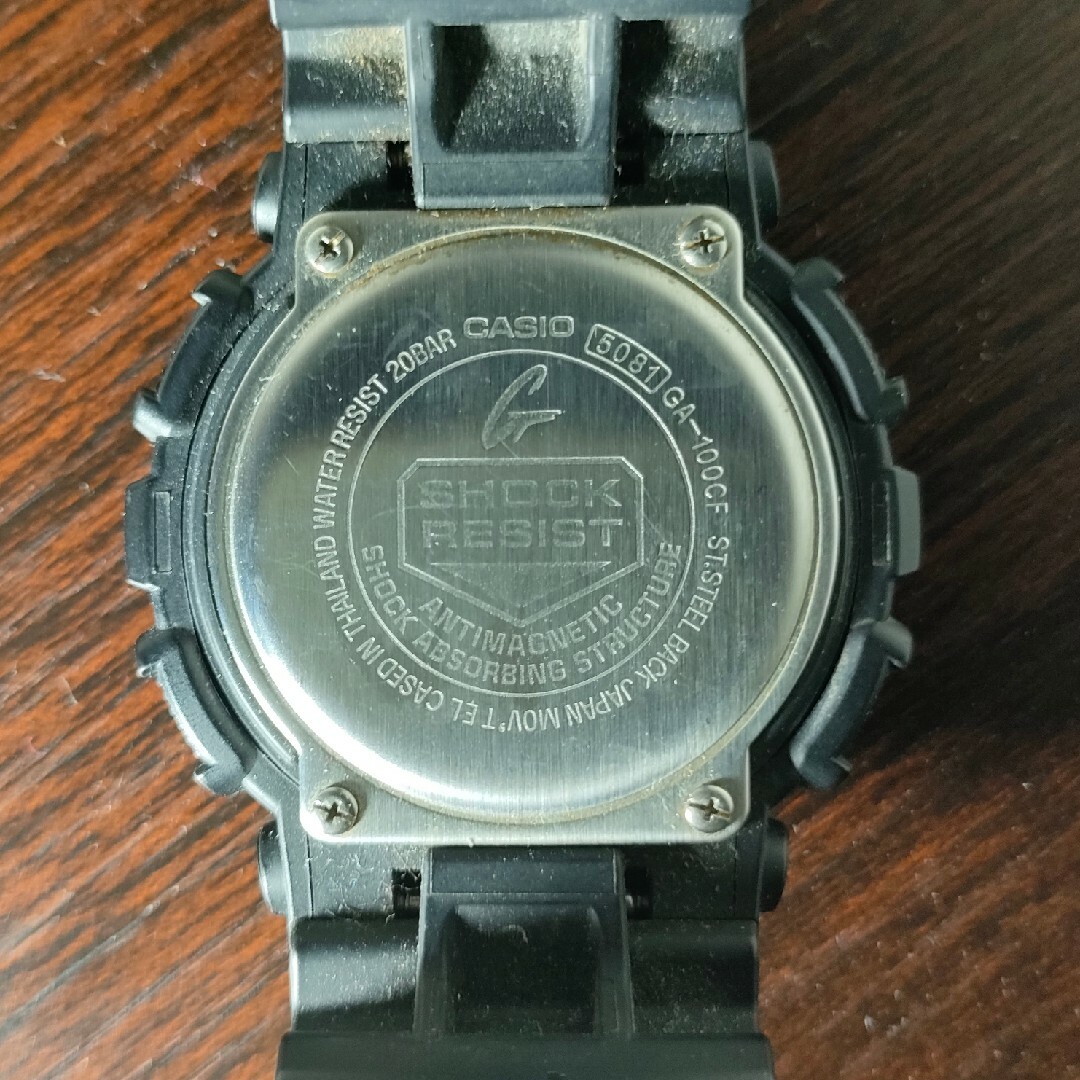 G-SHOCK(ジーショック)のCASIO カシオ G-SHOCK  迷彩  GA-100CF-1A9 メンズの時計(腕時計(アナログ))の商品写真