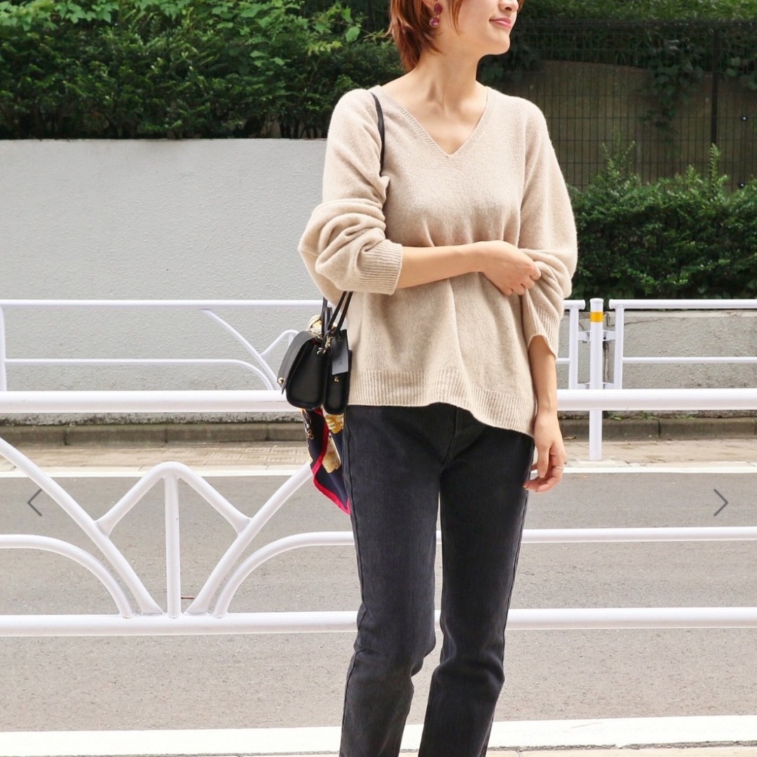 あなたにおすすめの商品 IENA - shop｜イエナ TAK's by ウールVネックニットの通販 IENA トップス