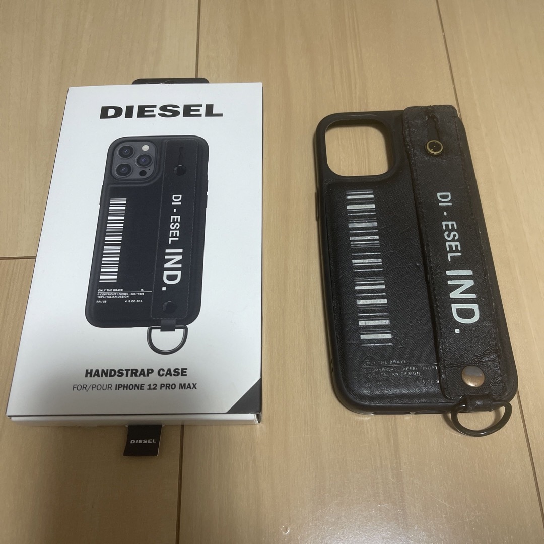 DIESEL(ディーゼル)のiPhone 12 pro MAX DIESELケース スマホ/家電/カメラのスマホアクセサリー(iPhoneケース)の商品写真