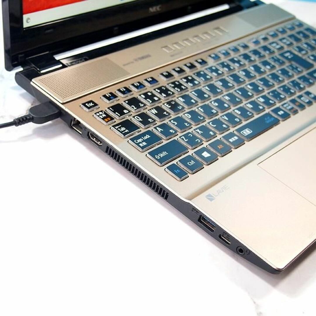 フルHD高スペックCore i7✨メモリ16GB✨SSD1TBのノートパソコン-