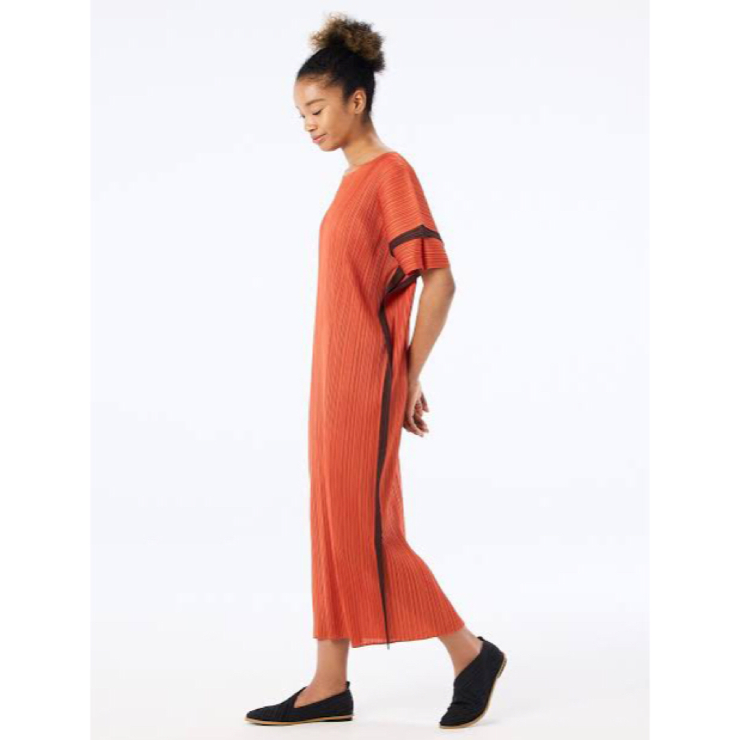 PLEATS PLEASE ISSEY MIYAKE RECTANGLE