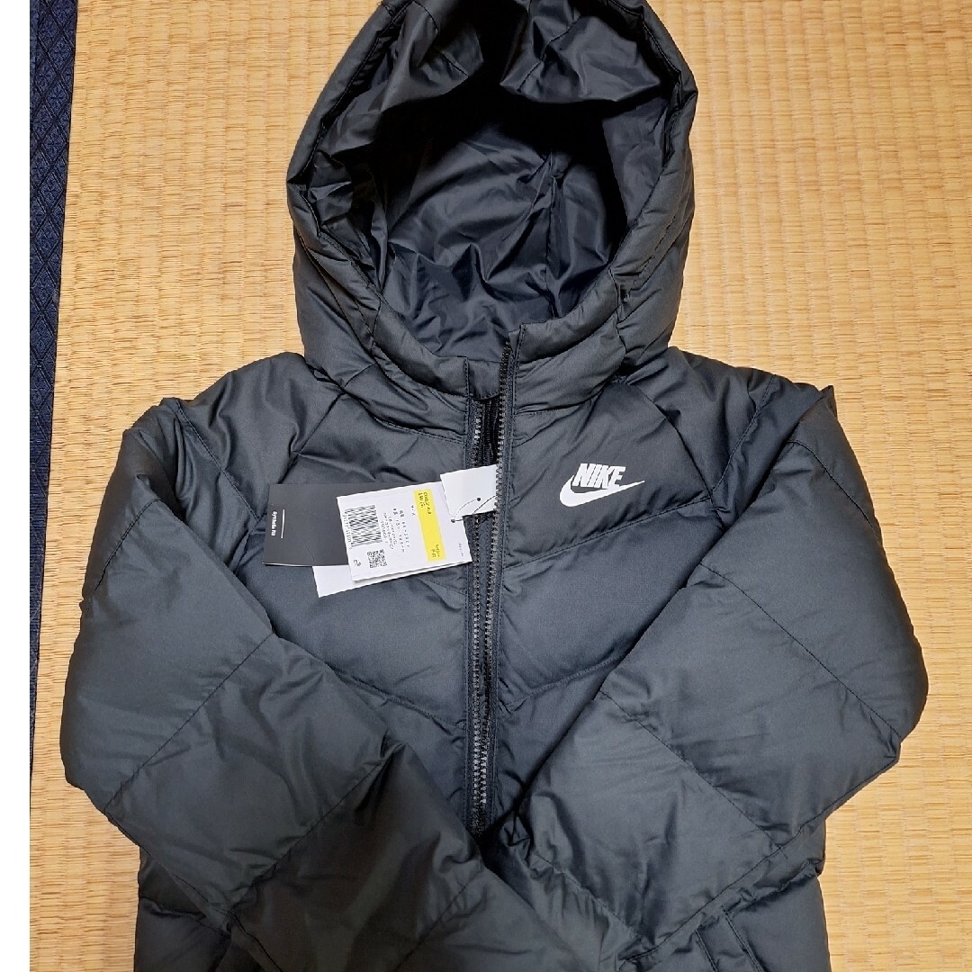 NIKE　キッズダウン　140 　新品未使用新品