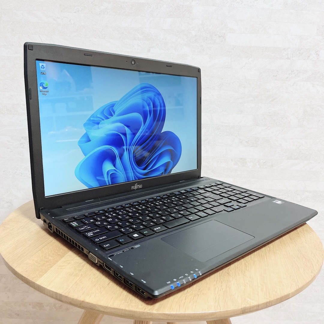 【オススメ】富士通 高性能ノートパソコン 高速SSD 事務作業に最適なwin11
