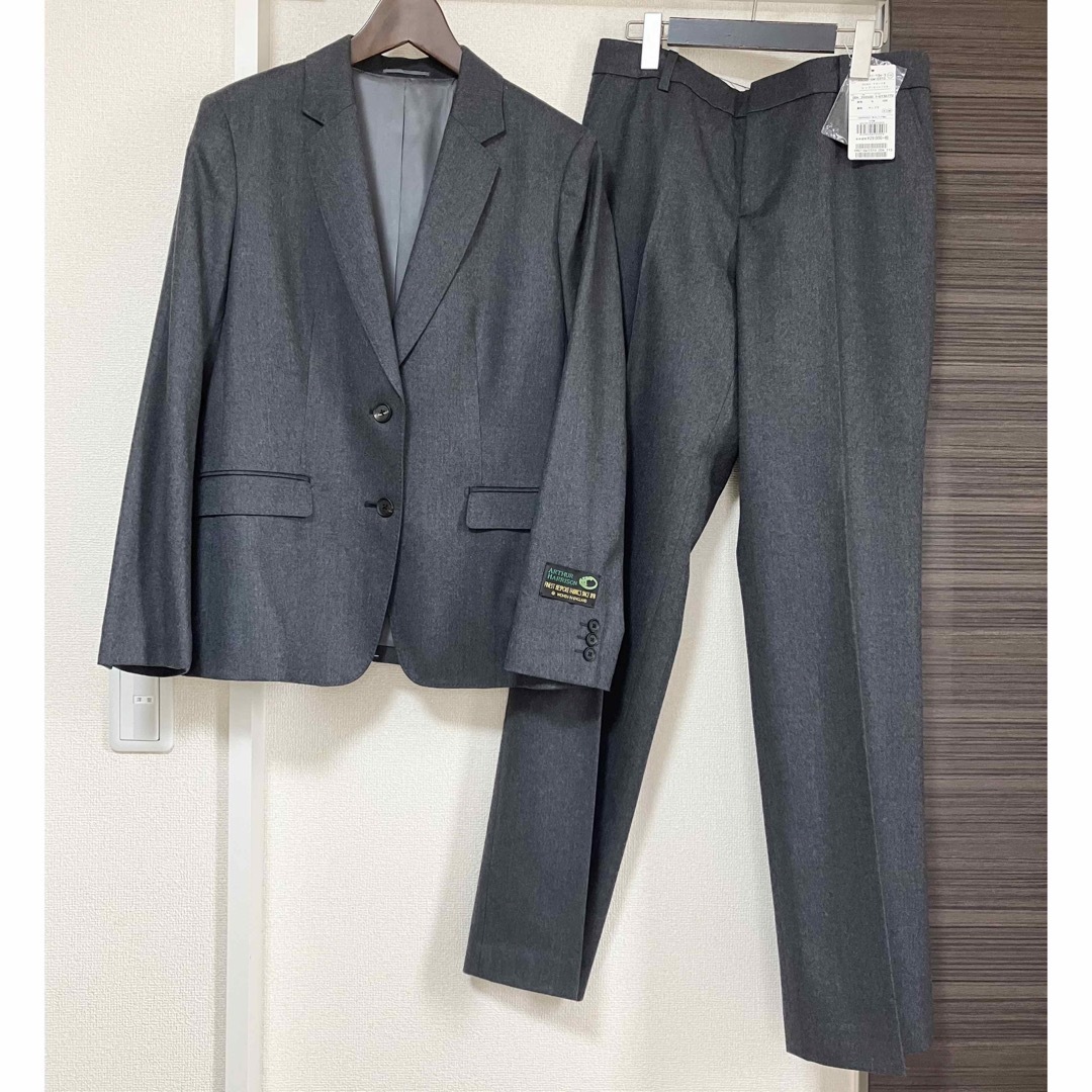 J.PRESS(ジェイプレス)のJ.PRESS  ARTHUR HARRISON パンツスーツ　大きいサイズ レディースのフォーマル/ドレス(スーツ)の商品写真