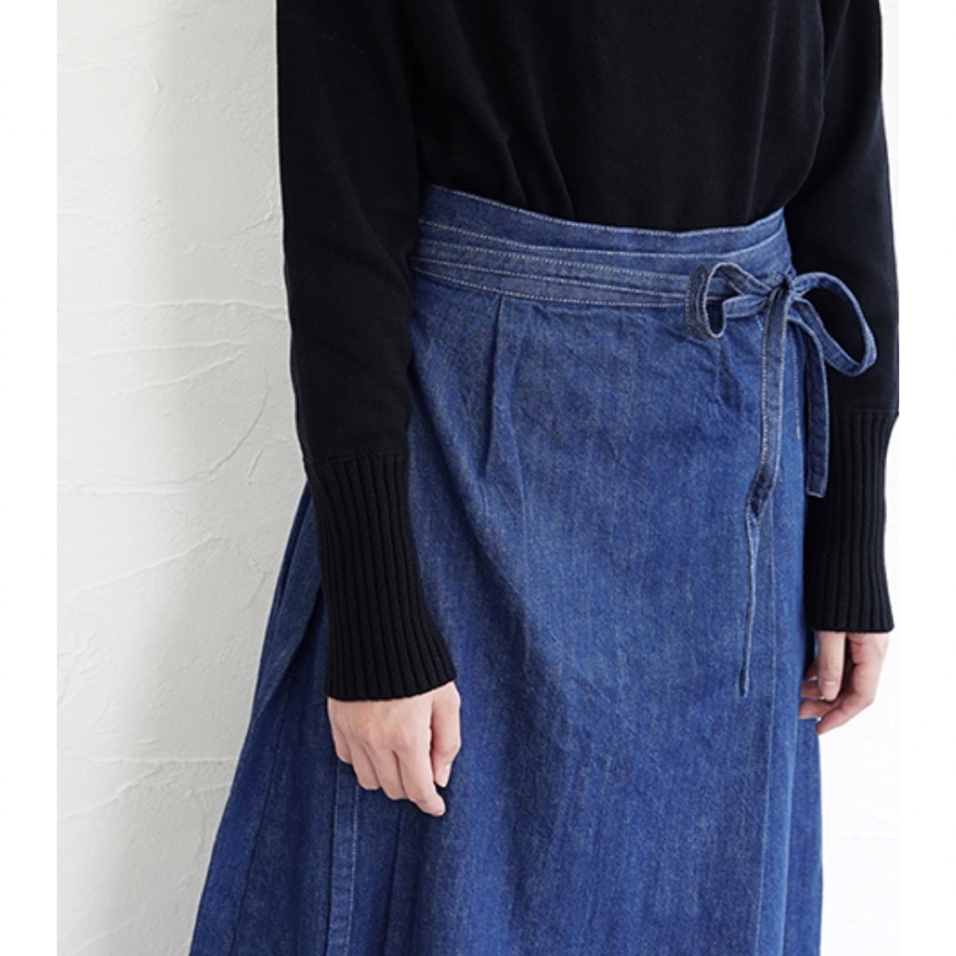 ARMEN WASHED DENIM PLEATED WRAP SKIRT